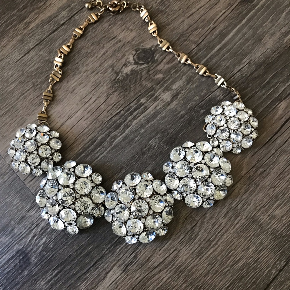 Beautiful Cluster Statement Necklace - image 2